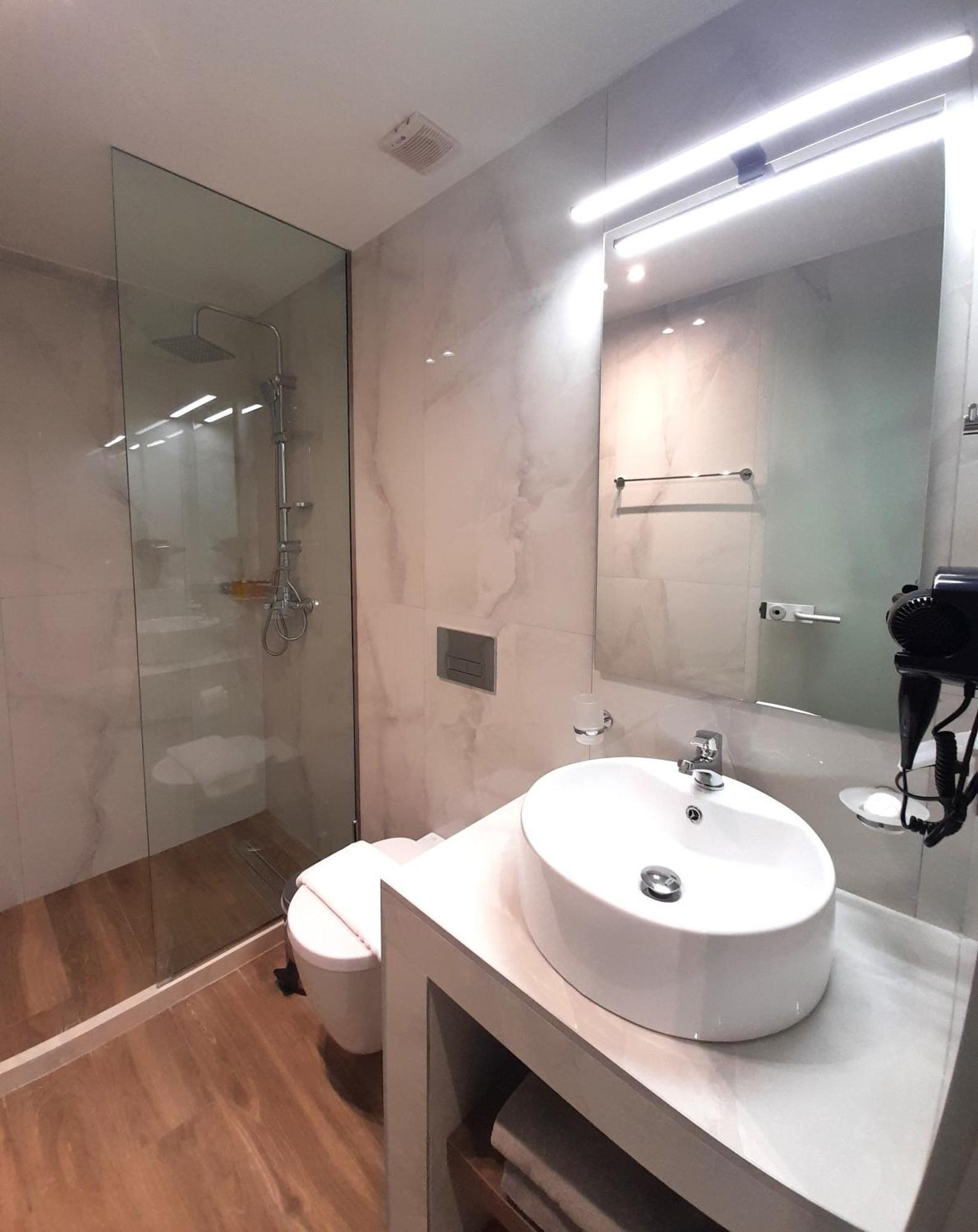 Elite Centre Hotell Rhodes City Exteriör bild