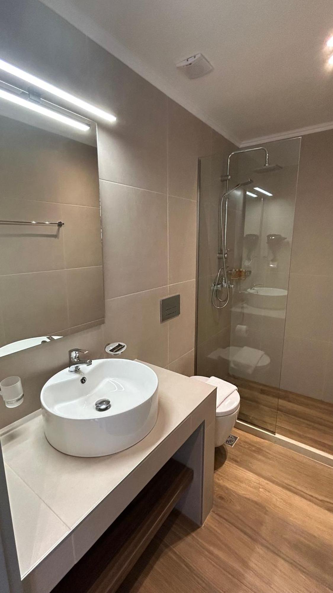 Elite Centre Hotell Rhodes City Exteriör bild